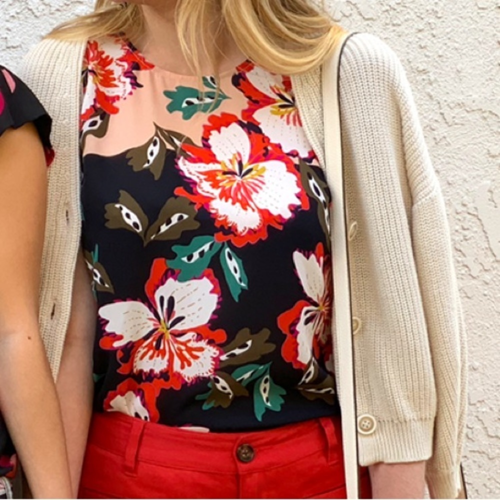 Cabi Hibiscus Floral Blouse 5542